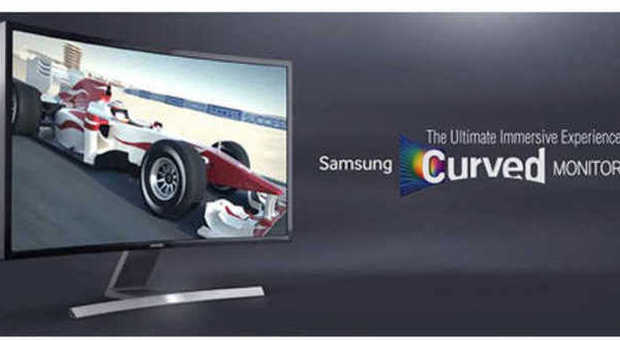 Samsung presenta lo schermo curvo per il pc: ideato per gli appassionati di videogame