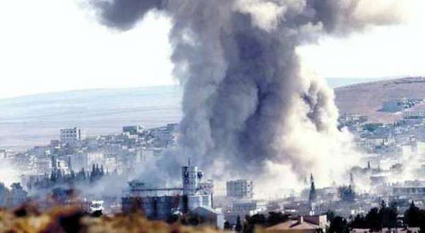 Kobane, i raid rallentano l'avanzata Isis