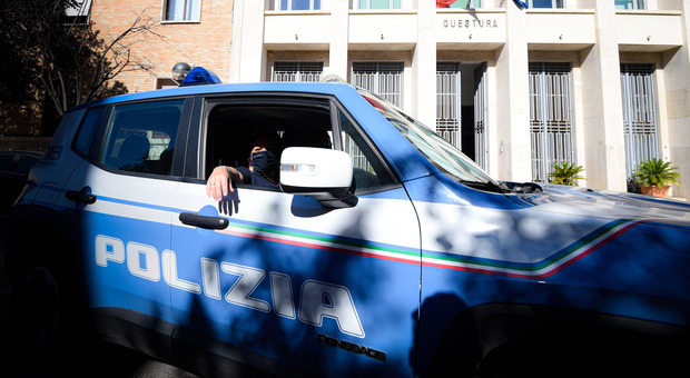 Corruzione e traffico illecito di rifiuti tra Roma e Latina, due arresti