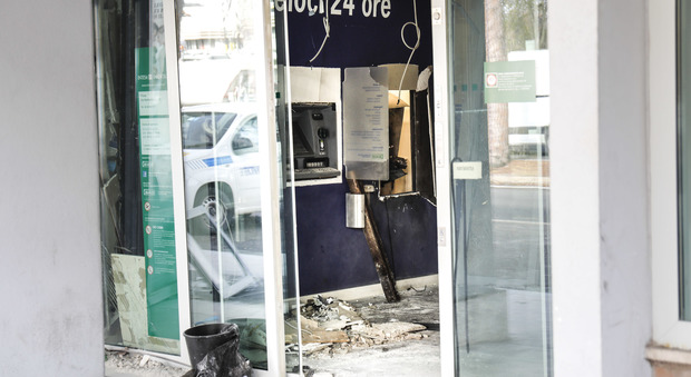 immagine Roma, colpo al bancomat alla 