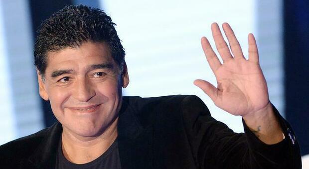 Diego Armando Maradona, il profilo torna attivo dopo un anno: il post è commovente