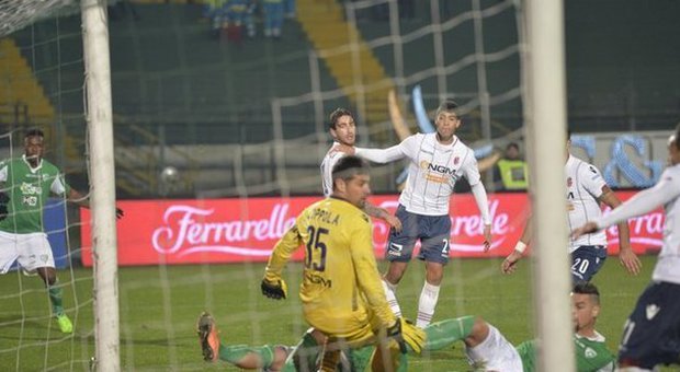Pozzebon-gol, l'Avellino doma il Bologna
