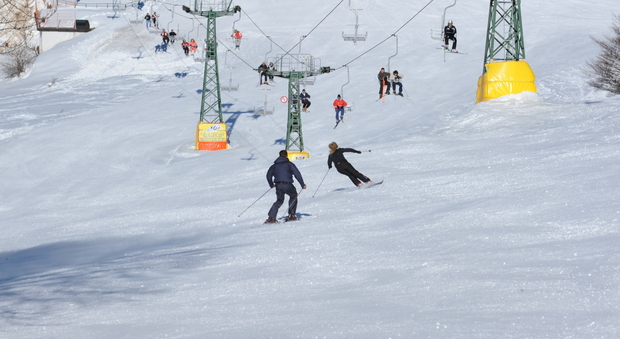 Ascoli, liberata la strada dalla neve Riaprono le piste da sci a Monte Piselli