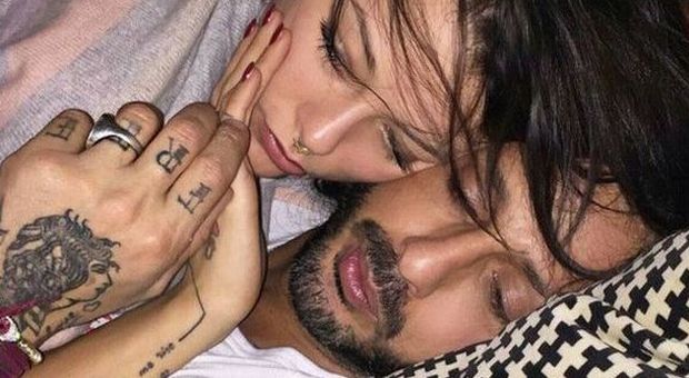 Corona e Silvia Provvedi innamorati su Instagram: la prima foto ufficiale
