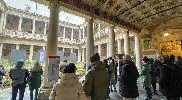Turisti a Palazzo Bo