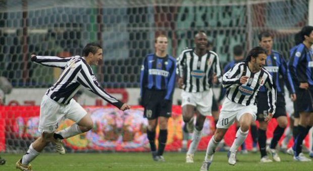 26 luglio 2006 Scudetto all'Inter a tavolino dopo lo scandalo Juve