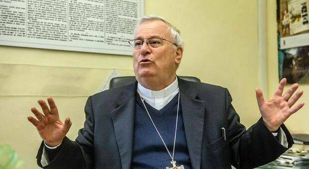 Covid, positivo il cardinale Gualtiero Bassetti. «Sta bene e vive il momento con coraggio». Controlli in Curia