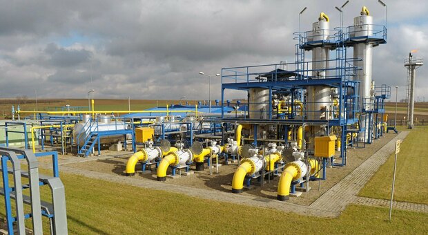 Gas, primi blocchi da Mosca, stop di Gazprom per Polonia e Bulgaria: «Non pagano in rubli»