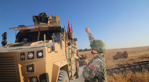 immagine Turchia pronta a invadere il nord della Siria. Ok di Trump, via le truppe Usa