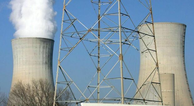 Energia, la Ue elimina il nucleare dalle tecnologie green. La Francia sulle barricate