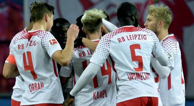 Il Lipsia riparte con una vittoria: 3-1 contro il Schalke 04