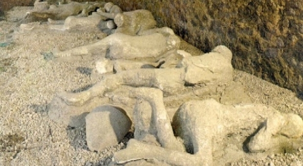 Pompei, trovato lo scheletro di un bambino. Il direttore degli scavi: «Svolta per la ricerca archeologica»