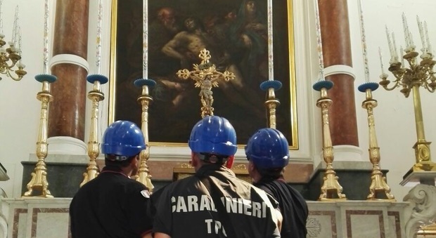Ischia, carabinieri «caschi blu della cultura» per proteggere i beni colpiti dal terremoto