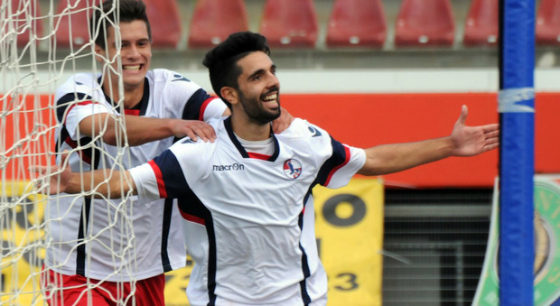Calcio serie D, L'Aquila al terzo successo di fila: Torres battuta 2-0