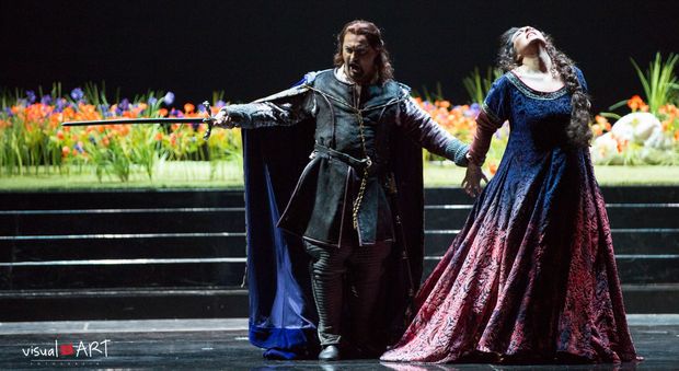 Amore, vendetta e stregoneria: "Il Trovatore" debutta al Verdi