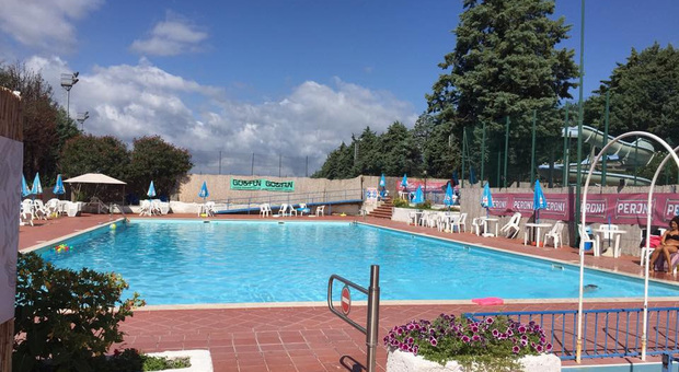 La piscina comunale di Alviano (Tr)