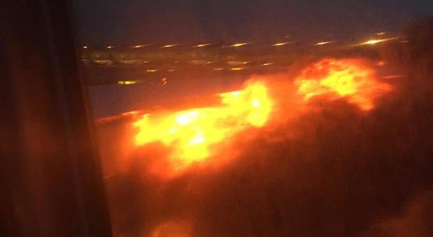 Motore in fiamme sul Boeing 777 da Singapore a Milano