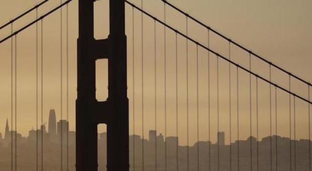 San Francisco invasa da escrementi umani: squadre speciali per pulire la città