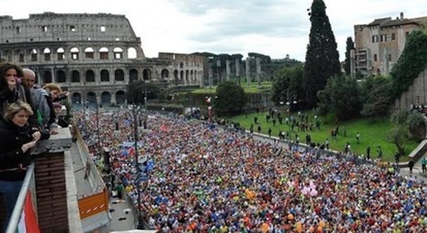 Roma, crolla il traguardo della Maratona in programma domenica: nessun ferito