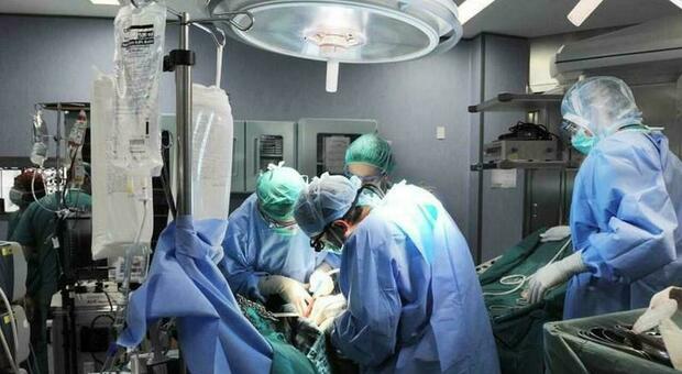 Tumore di 4,5 chili asportato in ospedale: l'intervento chirurgico record
