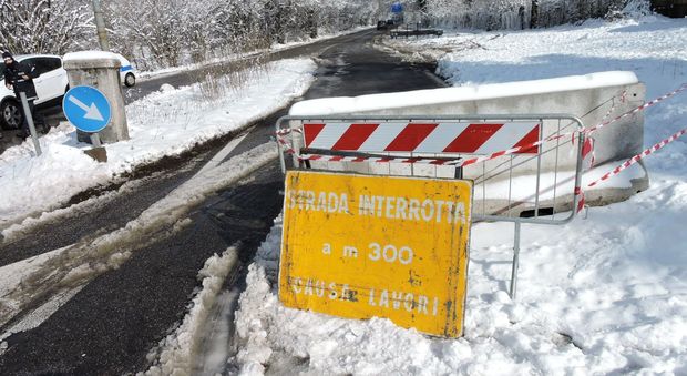 Lucca, Cassazione: nessun risarcimento per gli automobilisti bloccati in macchina a causa della neve