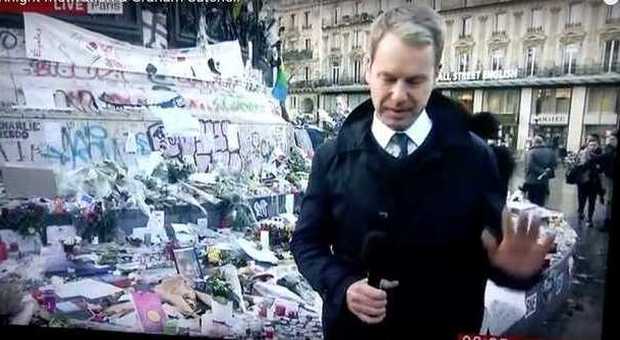 Strage a Parigi, l'inviato della BBC si commuove e scoppia in lacrime in diretta: "Scusate"