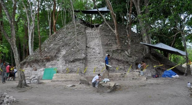 Scoperta la più grande tomba Maya in Belize Foto Northern Arizona University