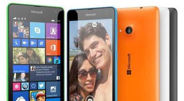 Microsoft lancia Lumia 535, il primo smartphone senza marchio Nokia disponibile a fine mese