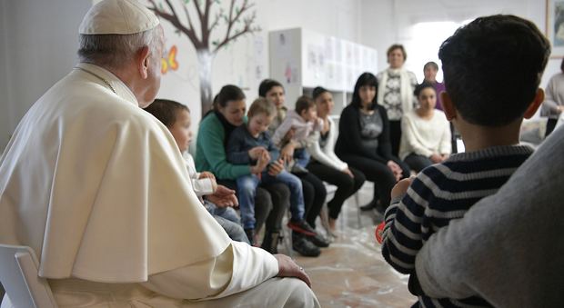 Il Papa all'Eur va a trovare le mamme detenute e i loro bambini