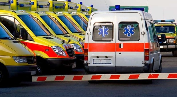 Napoli, ambulanze fuorilegge sequestrato un altro mezzo abusivo