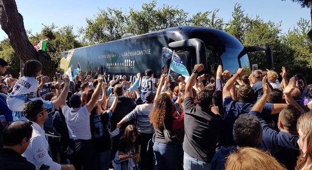 Lazio, da Ponte Milvio a Formello: la festa post derby continua