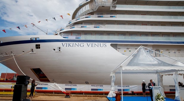 Fincantieri vara nave Viking Venus ad Ancona
