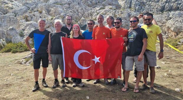 Salvo lo speleologo americano, la task force marchigiana rientrata dalla Turchia