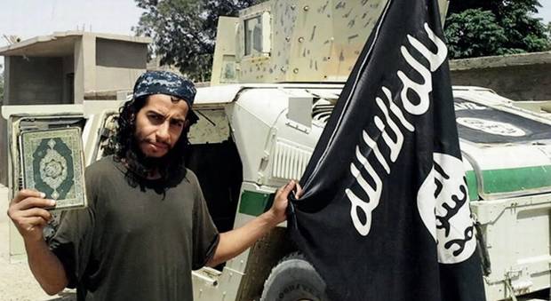 Strage di Parigi, Abaaoud ha coordinato al telefono l'attacco del Bataclan