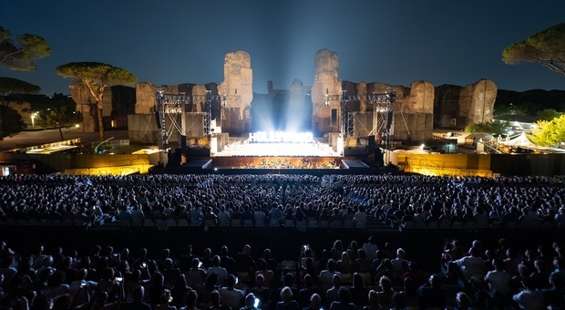 L'arena di Caracalla che ospita la stagione estiva del Teatro dell'Opera di Roma, dal 30 maggio al 5 agosto