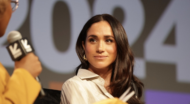 https://statics.cedscdn.it/photos/MED/20/28/8682028_26182749_meghan_markle.jpg