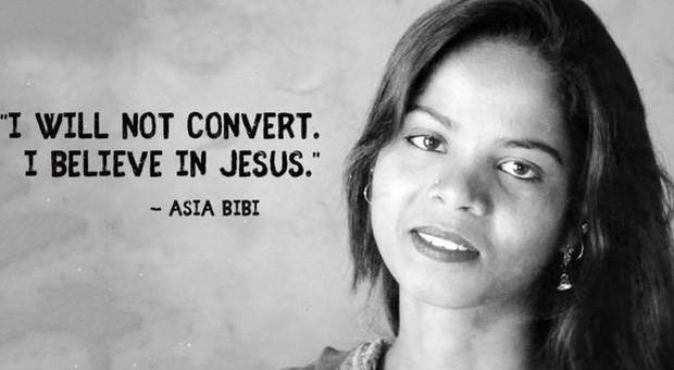 Asia Bibi libera: uscita dal carcere e trasferita in località segreta