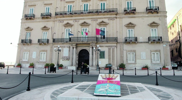 Vertice a Palazzo di città tra Melucci, Mazzarano e Lopane: «Segreteria Pd da azzerare»