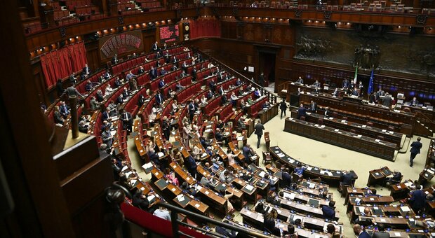 Green pass bis, metà dei deputati leghisti assenti al voto finale. Salvini: «Liberi di decidere»