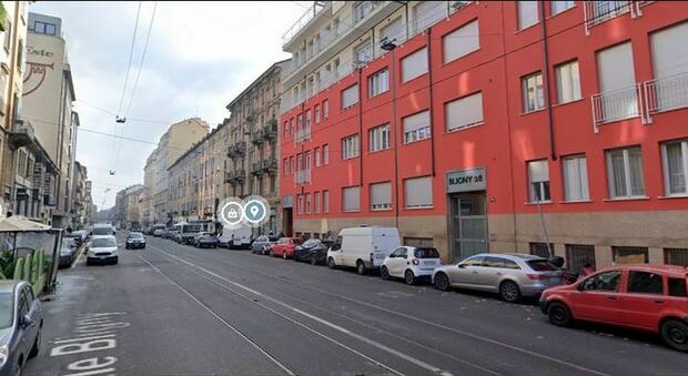 Milano, ladro 19enne in fuga precipita da un parcheggio per oltre 10 metri: è gravissimo