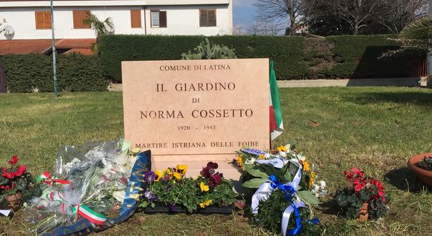 Ripulita a tempo di record la stele dedicata a Norma Cossetto dopo le scritte vandaliche