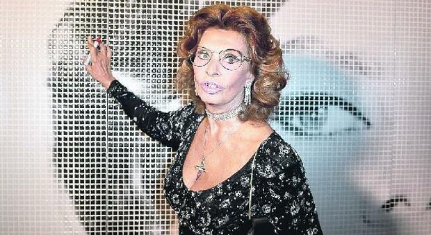 Sophia Loren operata dopo una caduta in casa