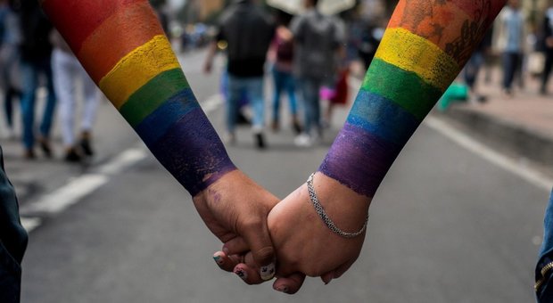 Svizzera, il referendum approva la legge contro l'omofobia: sarà punita come il razzismo