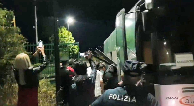 Settanta migranti fermati a piedi tra Castions di Strada e Pozzuolo del Friuli