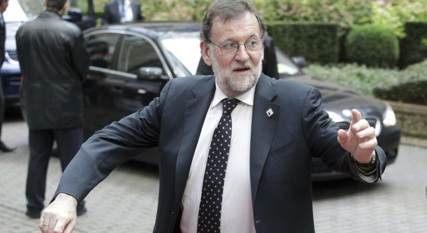 Spagna, Rajoy potrà formare il nuovo governo: via libera dai socialisti del Psoe
