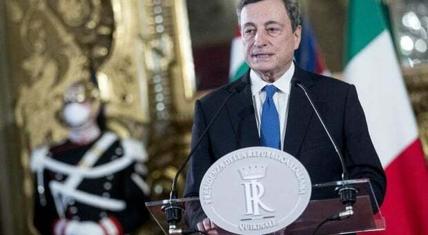 Draghi, sì dai 5Stelle: il premier è pronto a sciogliere la riserva