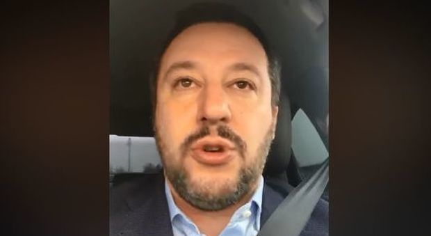 Sanremo, Salvini: "Troppe canzoni sui migranti, chissà quando parleranno dei terremotati"