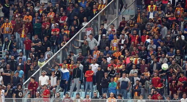 Tunisia, tensioni in campo: arbitro sospende spareggio di campionato
