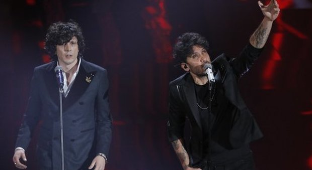 Sanremo2018, polemica su Meta-Moro: «Brano simile a uno del 2016». E la Rai rimuove la clip