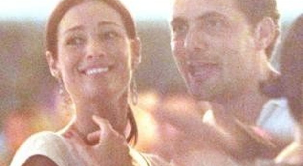 Antonello Ieffi, chi è l'imprenditore ex della Arcuri arrestato per la truffa delle mascherine. Nel 2013 fu sequestrato da Tamara Pisnoli Antonello Ieffi, chi è l'imprenditore ex della Arcuri arrestato per la truffa delle mascherine. Nel 2013 fu sequestrato da Tamara Pisnoli